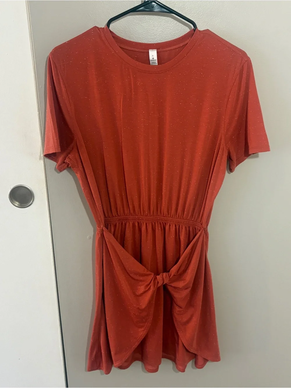 Lululemon Unwind Your Mind Dress in Brick Rose Size Women’s 6 - Small